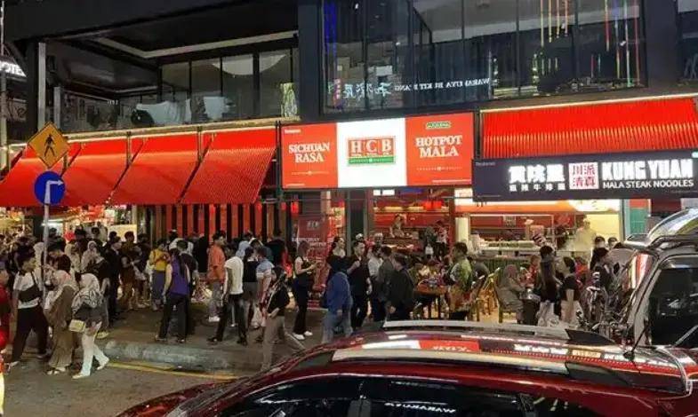 征服海外成为美食界的“国际巨星”？麻将胡了舌尖上的外交：成都火锅如何(图3)