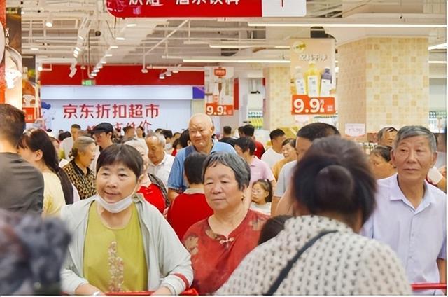 季“放大招”：击穿底价暖冬火锅嗨翻天！麻